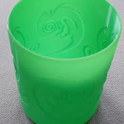 Cốc bút hình tắc kè cho văn phòng