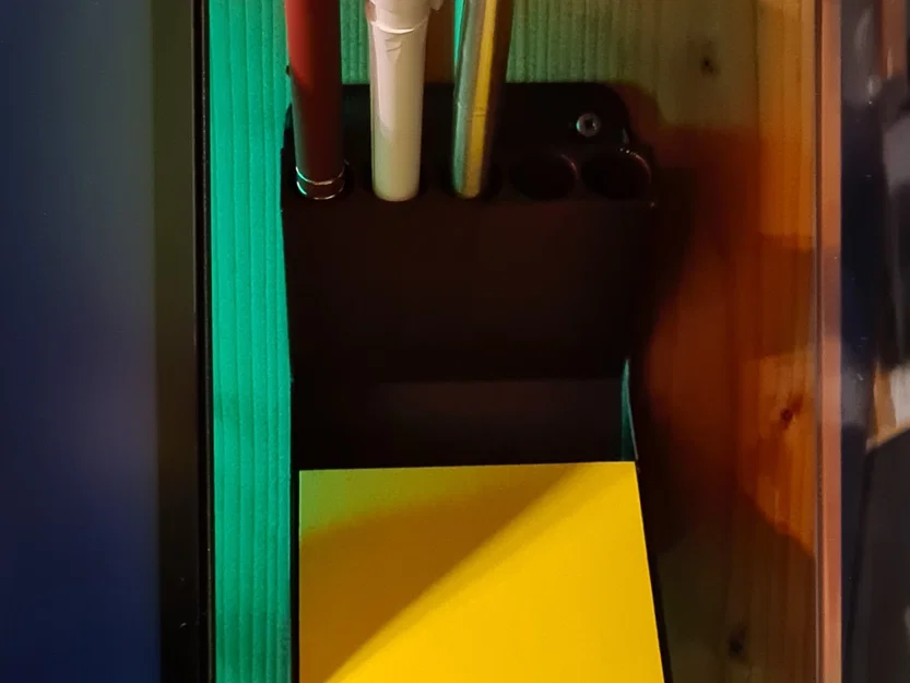 Giá treo tường cho Post-it và bút viết - Image 3
