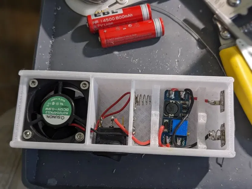 Bộ lọc không khí tự cấp nguồn cho máy in 3D - Image 1