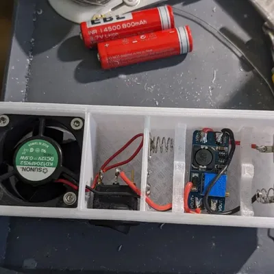 Bộ lọc không khí tự cấp nguồn cho máy in 3D