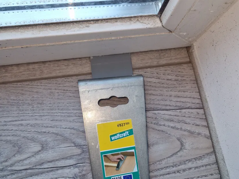 Công cụ hỗ trợ lắp đặt sàn vinyl cho khe hẹp - Image 1