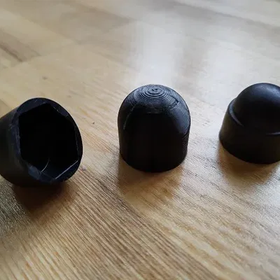 Nắp đậy bu lông bánh xe scooter điện Hiper B2