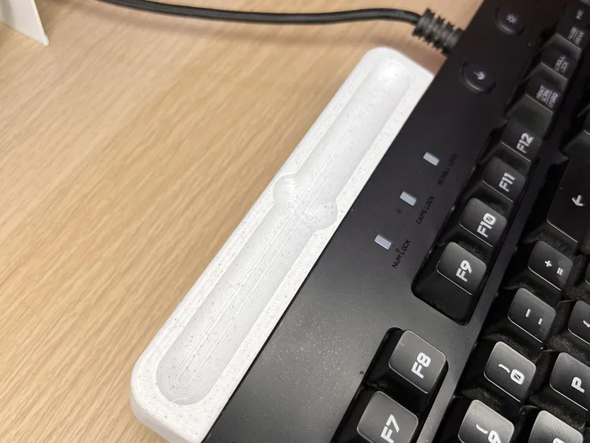 Giá đỡ bút gắn bàn phím tiện lợi cho công việc - Image 3