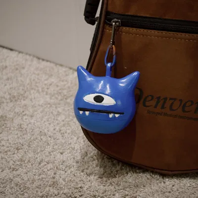 Đầu quái vật trên ba lô của Ellie trong The Last of Us