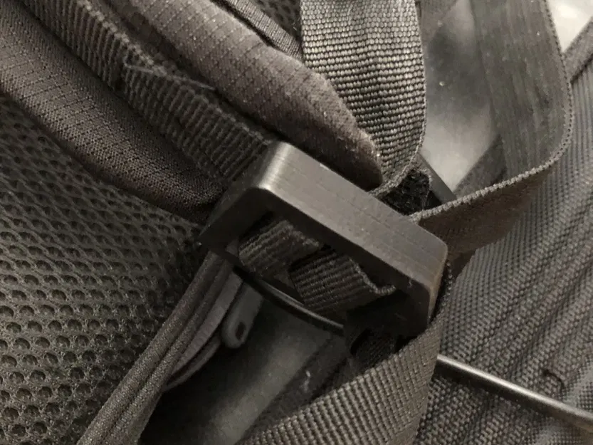 Khóa ba lô Ladderlock Leiterschnalle V2 chịu lực 30 pound - Image 1