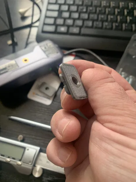 Giá đỡ điện thoại cho máy in 3D Revopoint INSPIRE - Image 1