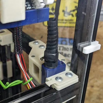 Nắp dây Voron Trident có PG7 và lỗ mở phía sau