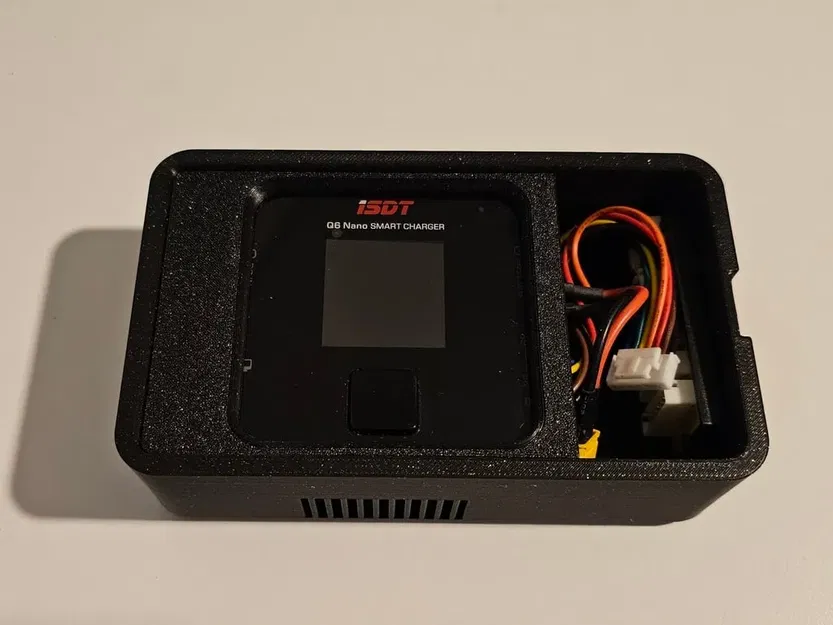 Vỏ sạc ISDT Q6 Nano với cổng USB-C - Image 2
