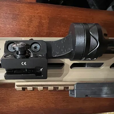 Công tắc áp lực OLight cho đèn pin và giá đỡ an toàn