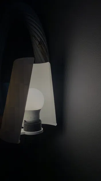 Mái đèn sàn IKEA tái chế từ bóng đèn cũ - Image 2