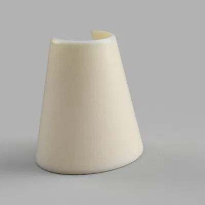 Mái đèn sàn IKEA tái chế từ bóng đèn cũ