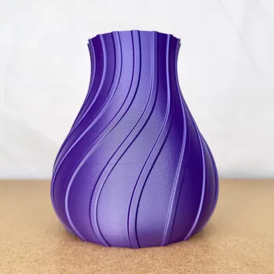 Bình hoa xoắn ốc 04