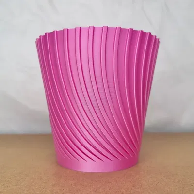 Bình hoa xoắn ốc 02