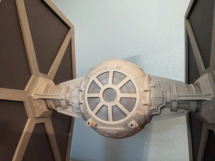 Mô hình TIE Fighter phóng to 250% của Rakoon Design - Image 2