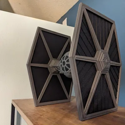 Mô hình TIE Fighter phóng to 250% của Rakoon Design