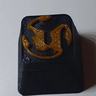 Mô hình keycap Unreal Tournament màu đen và vàng