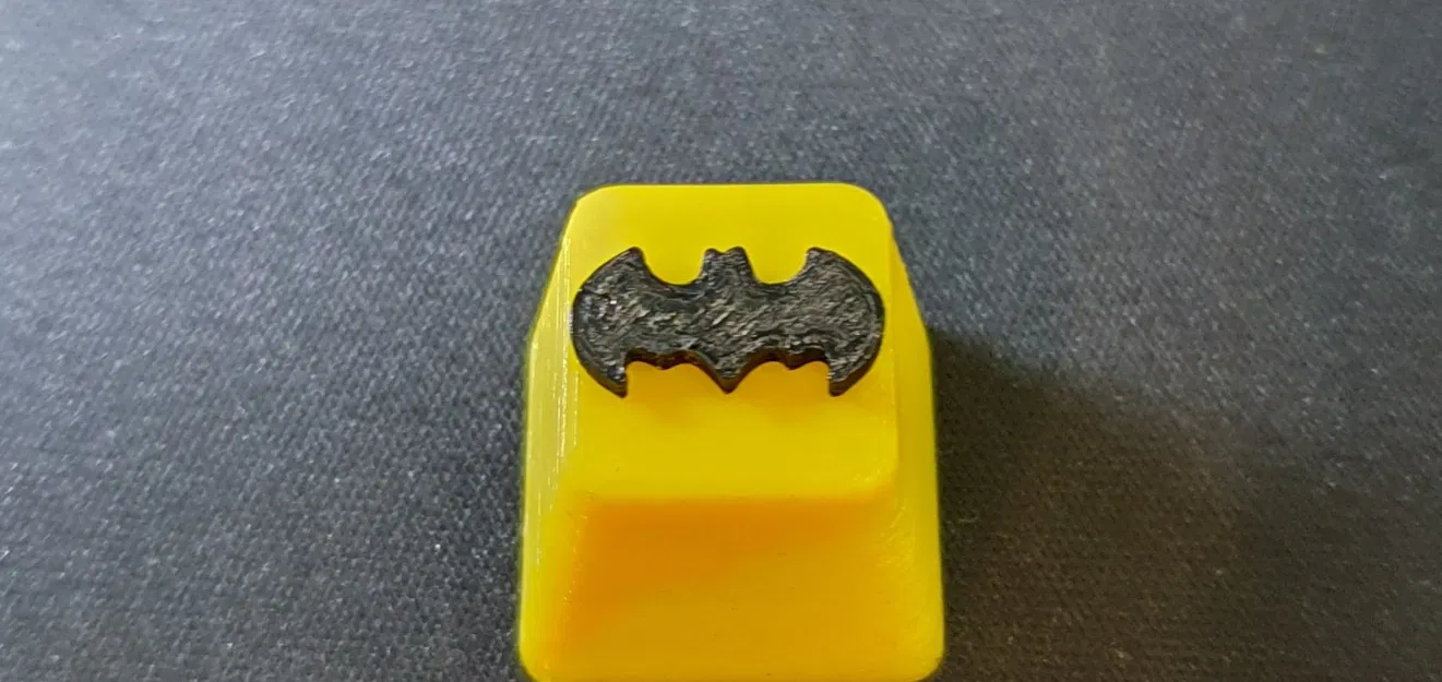 Mặt phím Batman in màu vàng và đen - Image 1