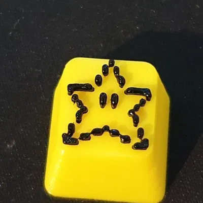 Núm phím Mario Superstar in màu vàng và đen