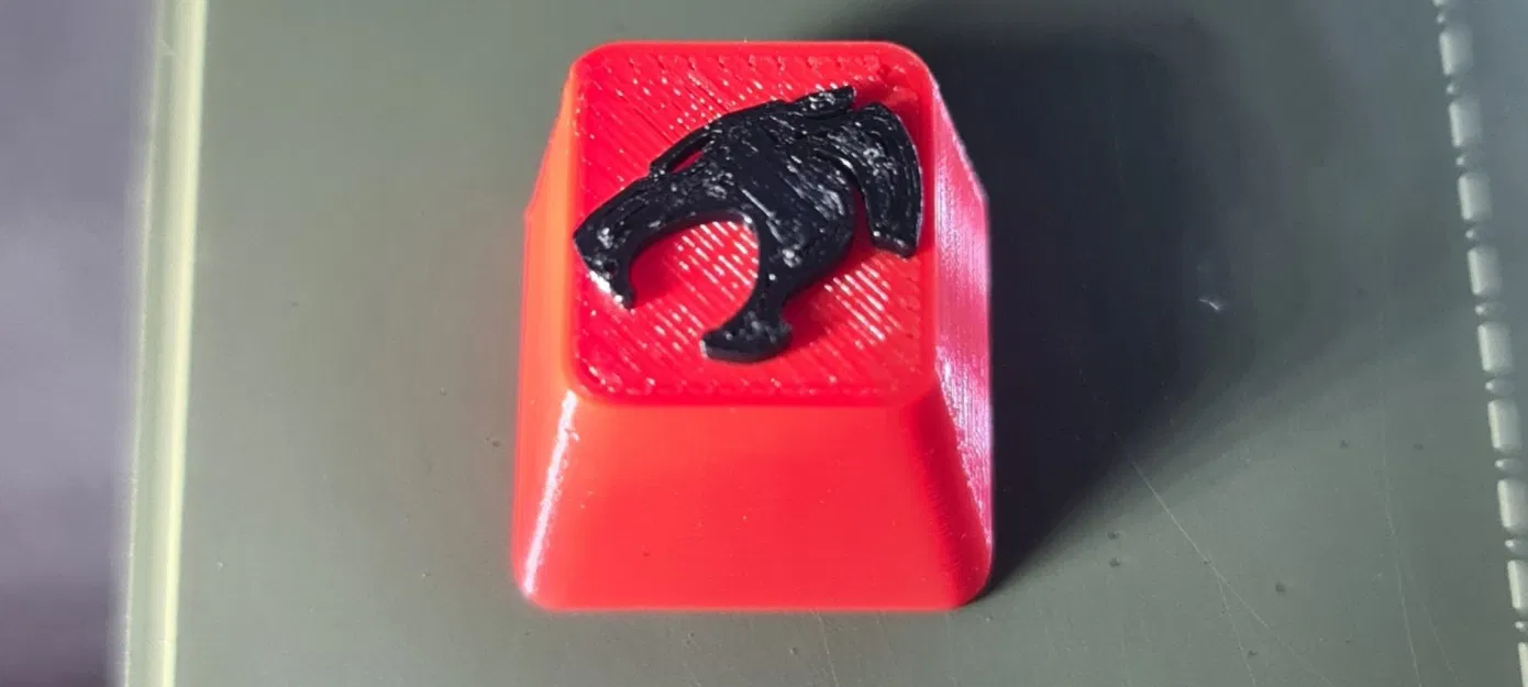 Núm phím ThunderCats in màu Đỏ và Đen - Image 1