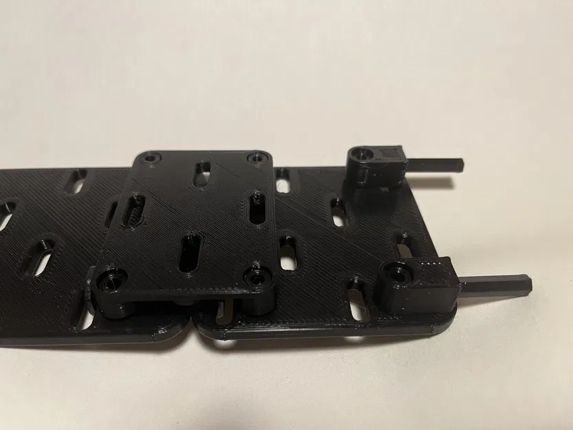 Giá đỡ Ivar cho bảng Skadis với chân đế hỗ trợ - Image 1