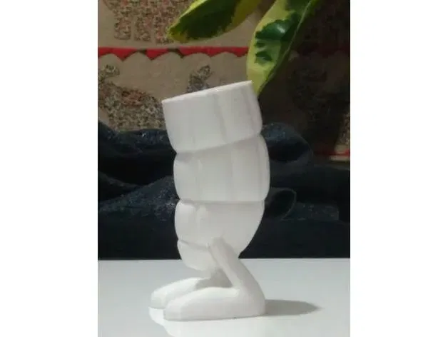 Nhân vật SALAME chân dài của họa sĩ Jacovitti - Image 1