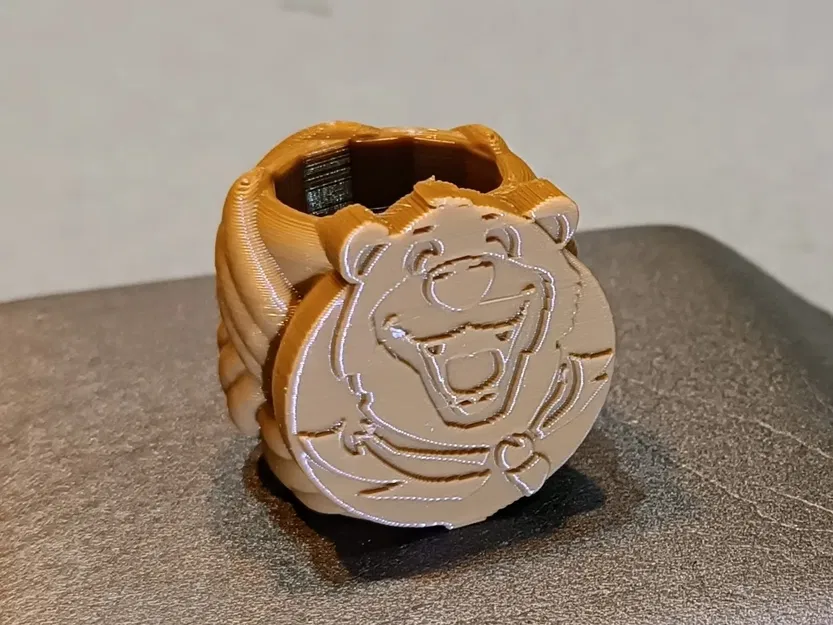 Mô hình Baloo gấu vui vẻ với khăn quàng cổ cho hướng đạo sinh - Image 1