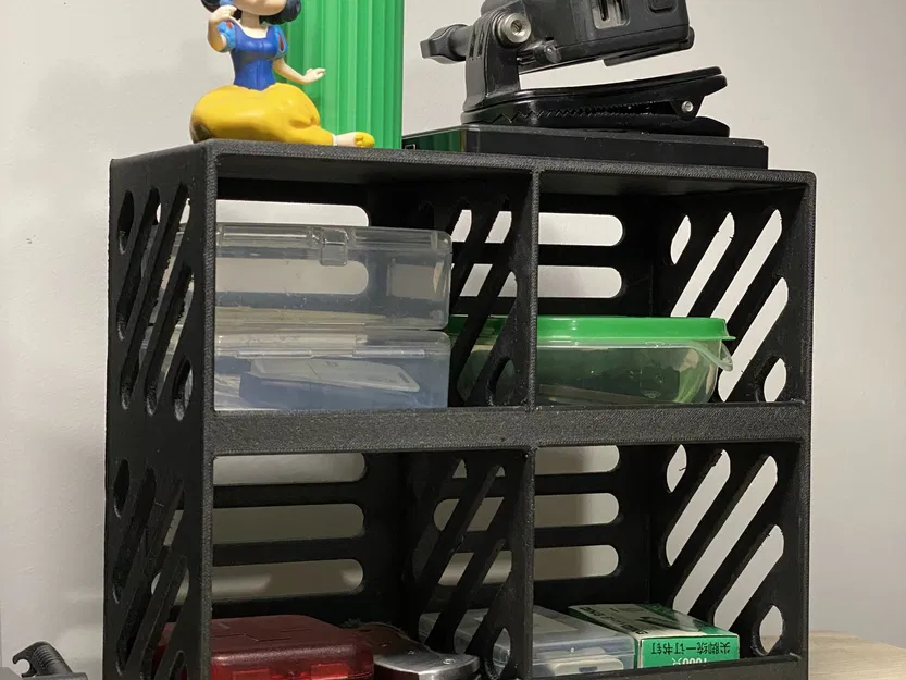 Tủ nhỏ để quản lý đồ dùng trên bàn - Image 1