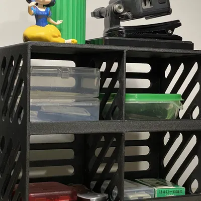 Tủ nhỏ để quản lý đồ dùng trên bàn