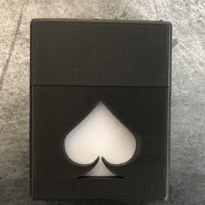 Giá đỡ bộ bài với 4 thiết kế độc đáo