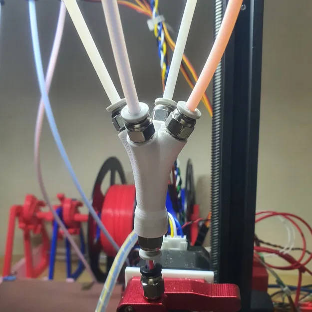 Khớp nối chia ống bowden/ptfe 4 vào 1 - Cơ sở chắc chắn hơn - Image 1