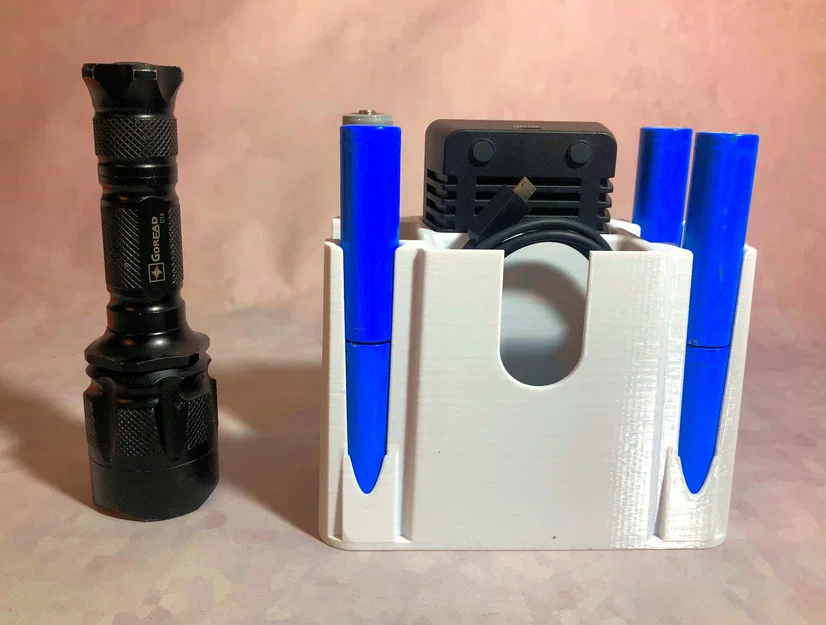 Giá đỡ tổ chức cho bộ sạc pin XTAR VC2 và pin 18650 - Image 5