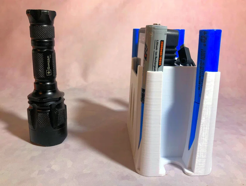 Giá đỡ tổ chức cho bộ sạc pin XTAR VC2 và pin 18650 - Image 9