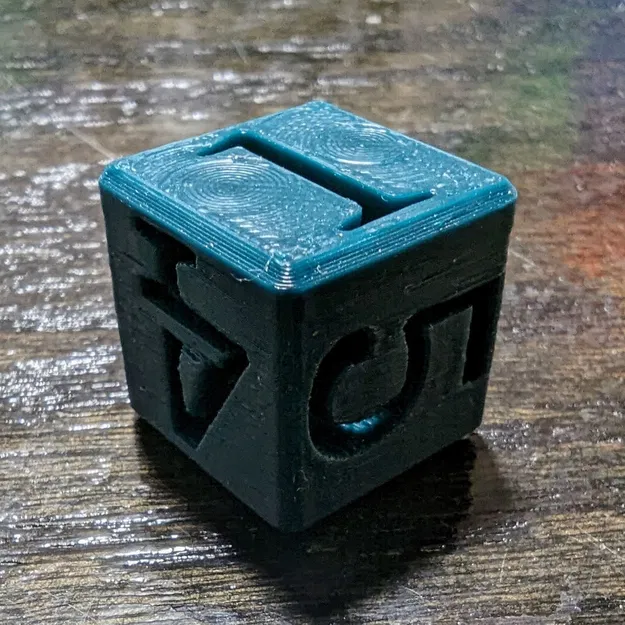 Xúc xắc D6 lỗ xuyên phong cách độc đáo - Image 1