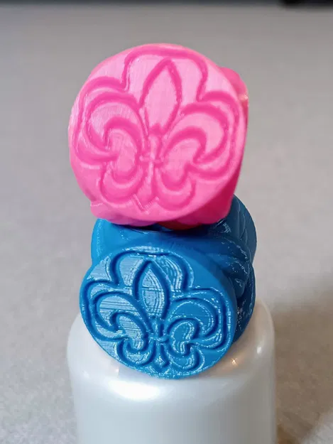 Vòng khăn quàng cổ VCP Wagggs với biểu tượng fleur de lis và tre... - Image 2