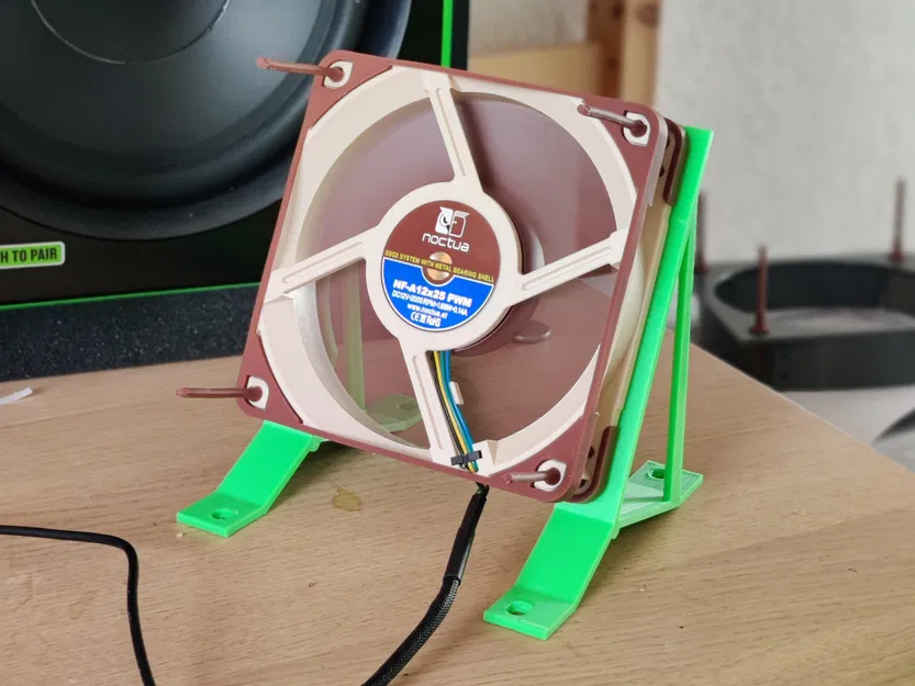 Giá đỡ quạt để bàn tùy chỉnh cho mùa hè nóng bức - Image 1