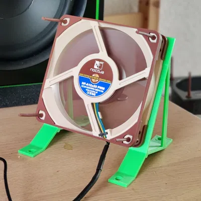 Giá đỡ quạt để bàn tùy chỉnh cho mùa hè nóng bức