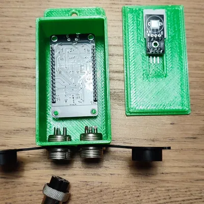 Vỏ cho bo mạch NodeMCU Lolin V3 và cảm biến DHT22