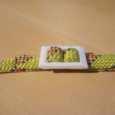 Khóa đai cho dây leo núi cũ tái chế