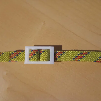 Khóa đai cho dây leo núi cũ tái chế