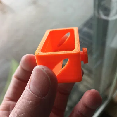 Giá đỡ thước kẹp đơn giản cho kệ lưu trữ