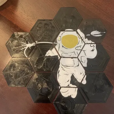 Gạch lục giác cho phi hành gia trong không gian