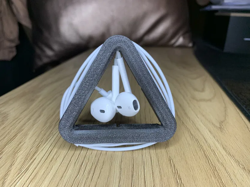 Giá đỡ dây tai nghe tiện lợi - Image 1