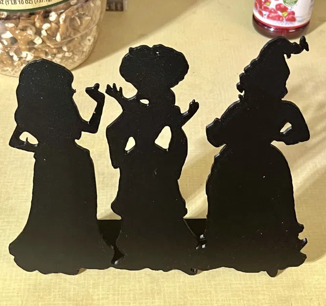 Silhouette của chị em nhà Sanderson trong Hocus Pocus - Image 4