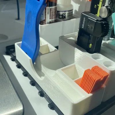 Giá đỡ dao cạo nhựa Gridfinity cho công cụ gọn gàng