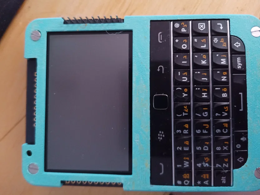 Vỏ Beepy mỏng với khe cắm GPIO ở mặt trước - Image 1