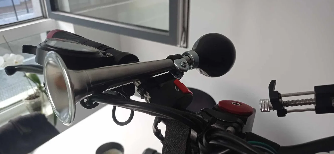 Tay cầm lớn cho xe điện Decathlon Horn - Image 1