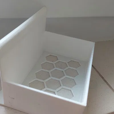 Giá đỡ nhỏ gắn cửa sổ cho phòng tắm