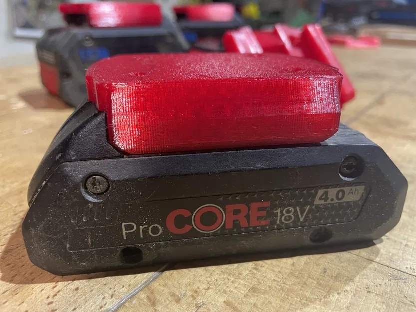 Giá đỡ pin Bosch ProCore 18V hai mặt với cơ chế click-in - Image 4