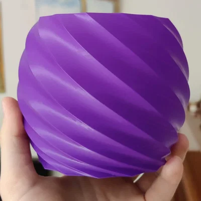 Bình hoa xoắn ốc kích thước vừa in nhanh bằng chế độ vase