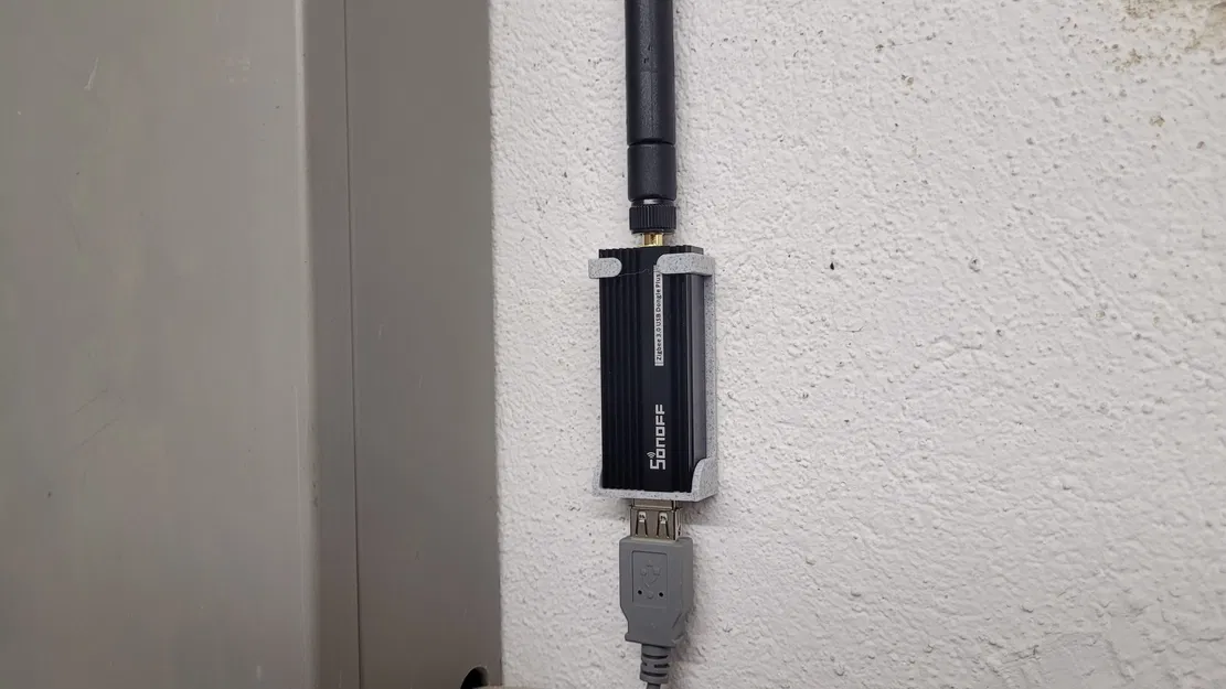 Giá đỡ gắn tường cho Dongle Sonoff Zigbee 3.0 - Image 2